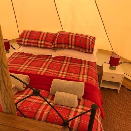Отель Cox Hill Glamping Benson Труро Экстерьер фото