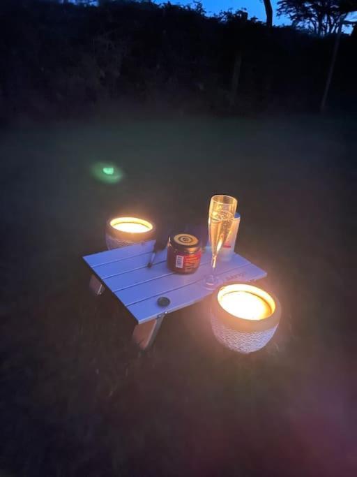 Отель Cox Hill Glamping Benson Труро Экстерьер фото
